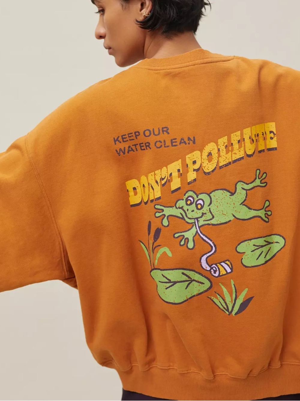 Urban Outfitters Sweatshirt Womens Medium Don't Pollute Crew Neck Sweatshirt